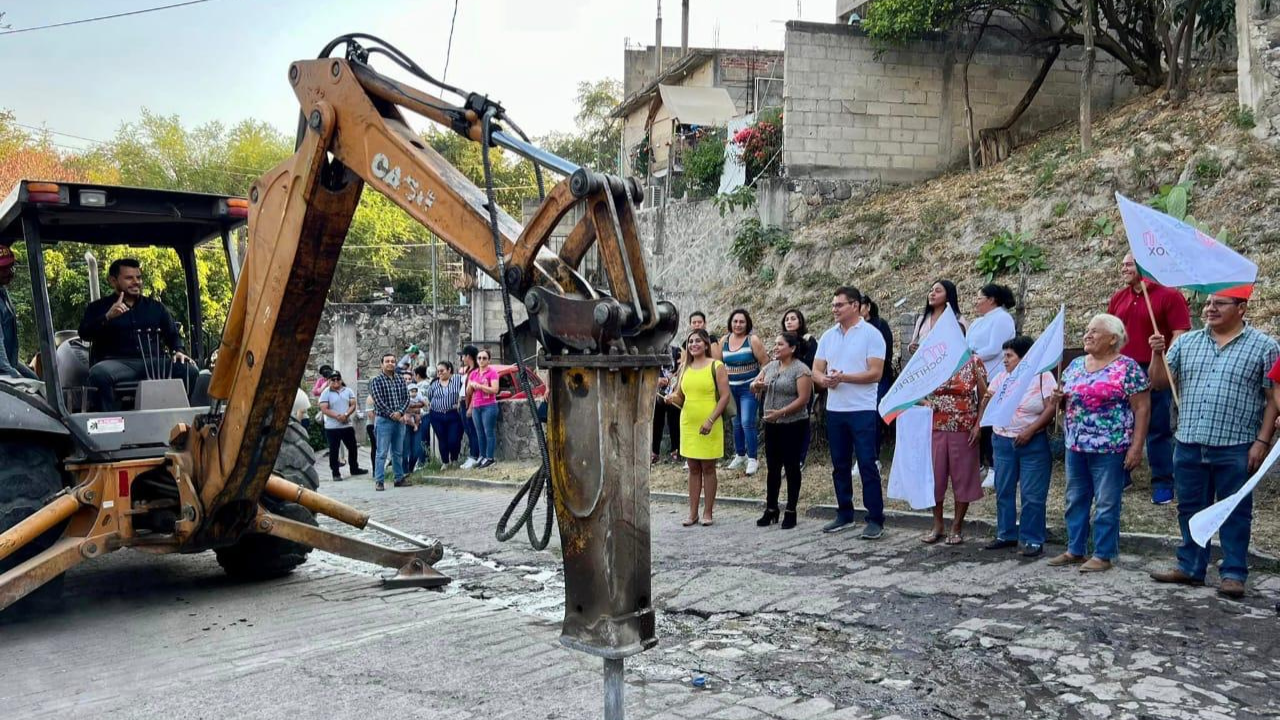 chalo flores destaca la importancia de las obras en xochitepec