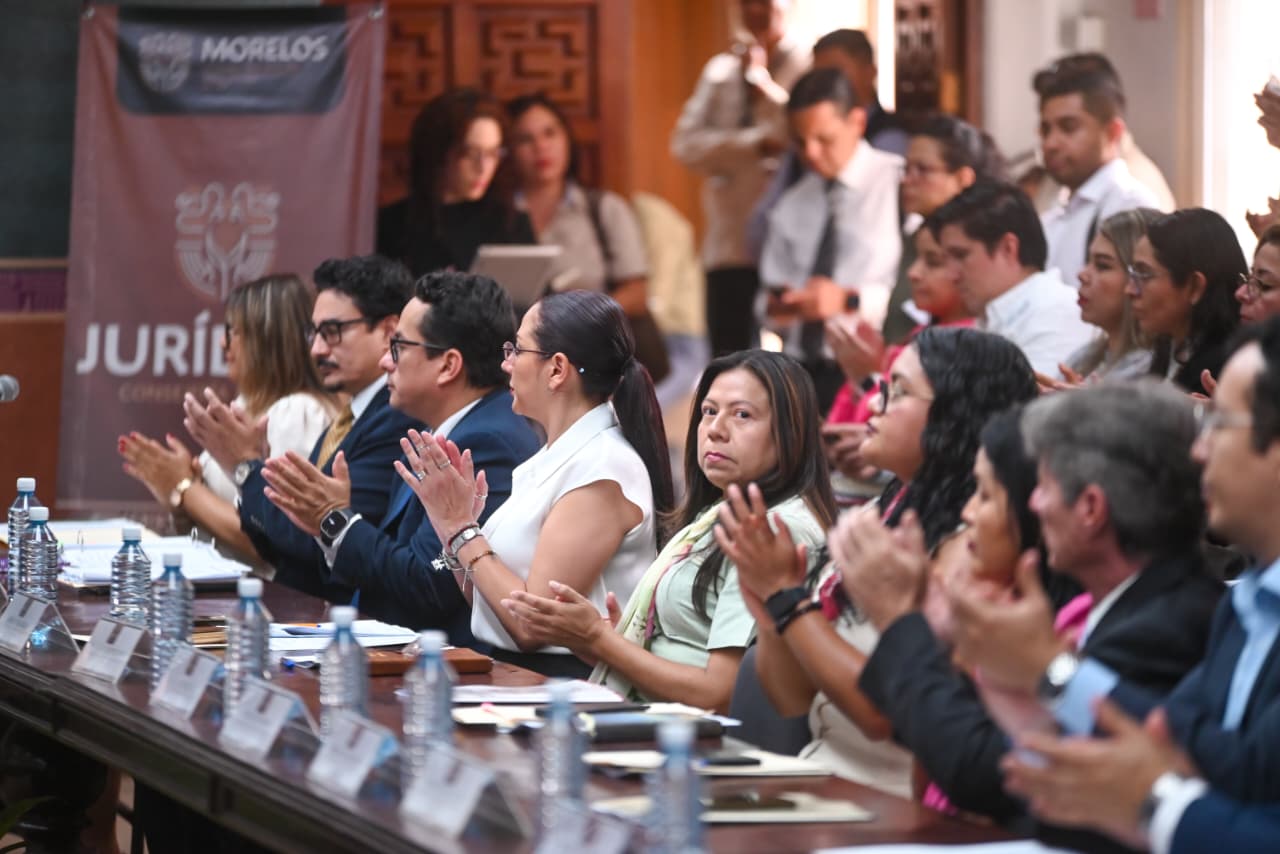 Gobernadora González Saravia instala la comisión de estudios jurídicos del poder ejecutivo