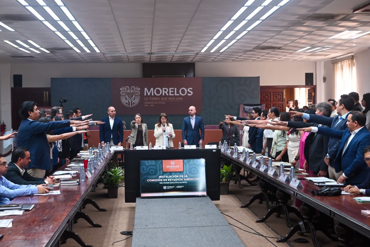 Gobernadora González Saravia instala la comisión de estudios jurídicos del poder ejecutivo