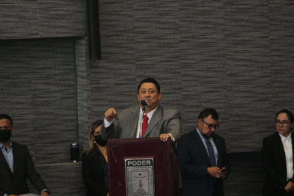 "Impecable": Defiende fiscal de Morelos trabajo peritencial