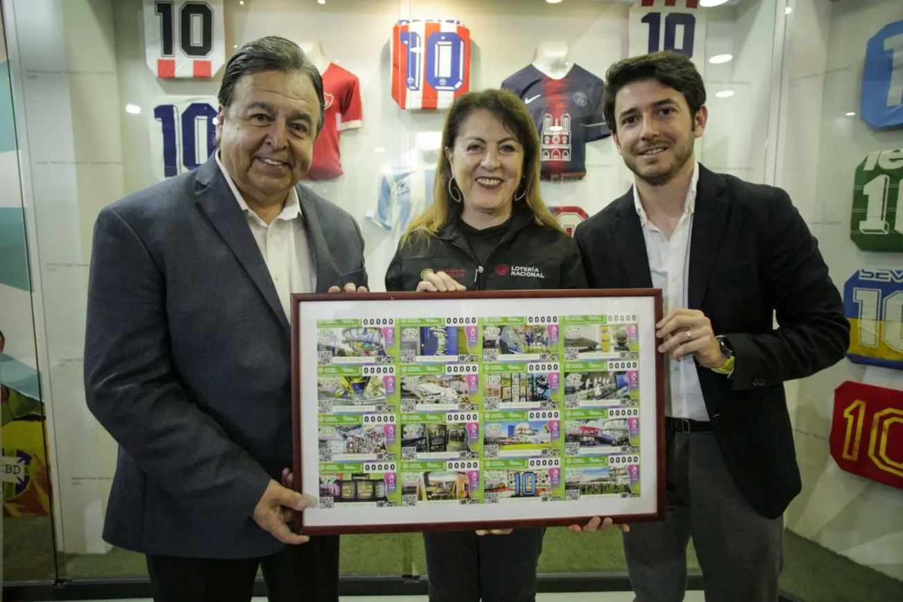 "Salón de la fama del fútbol" ahora en cachitos de la lotería
