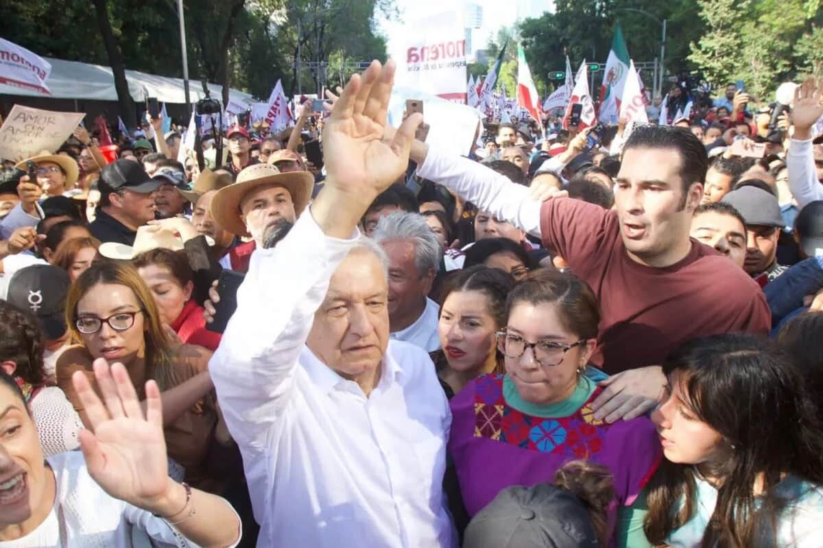 Denuncia PRD a AMLO por uso de recursos para promover la marcha del 27 de noviembre