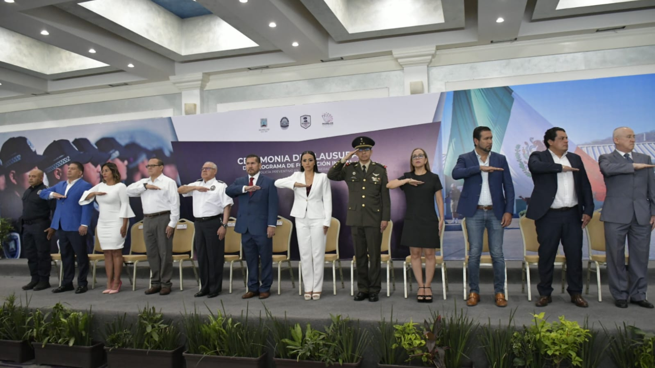 egresan elementos de la policía estatal y municipal