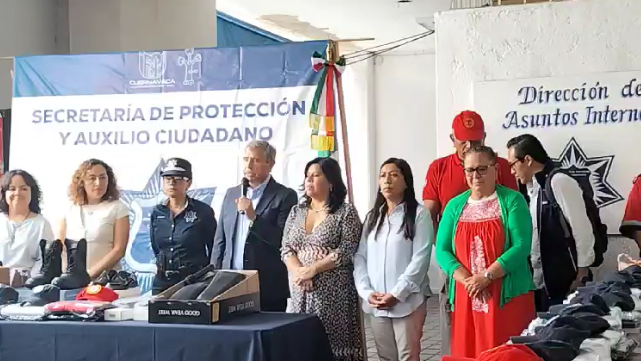 seprac recibe uniformes