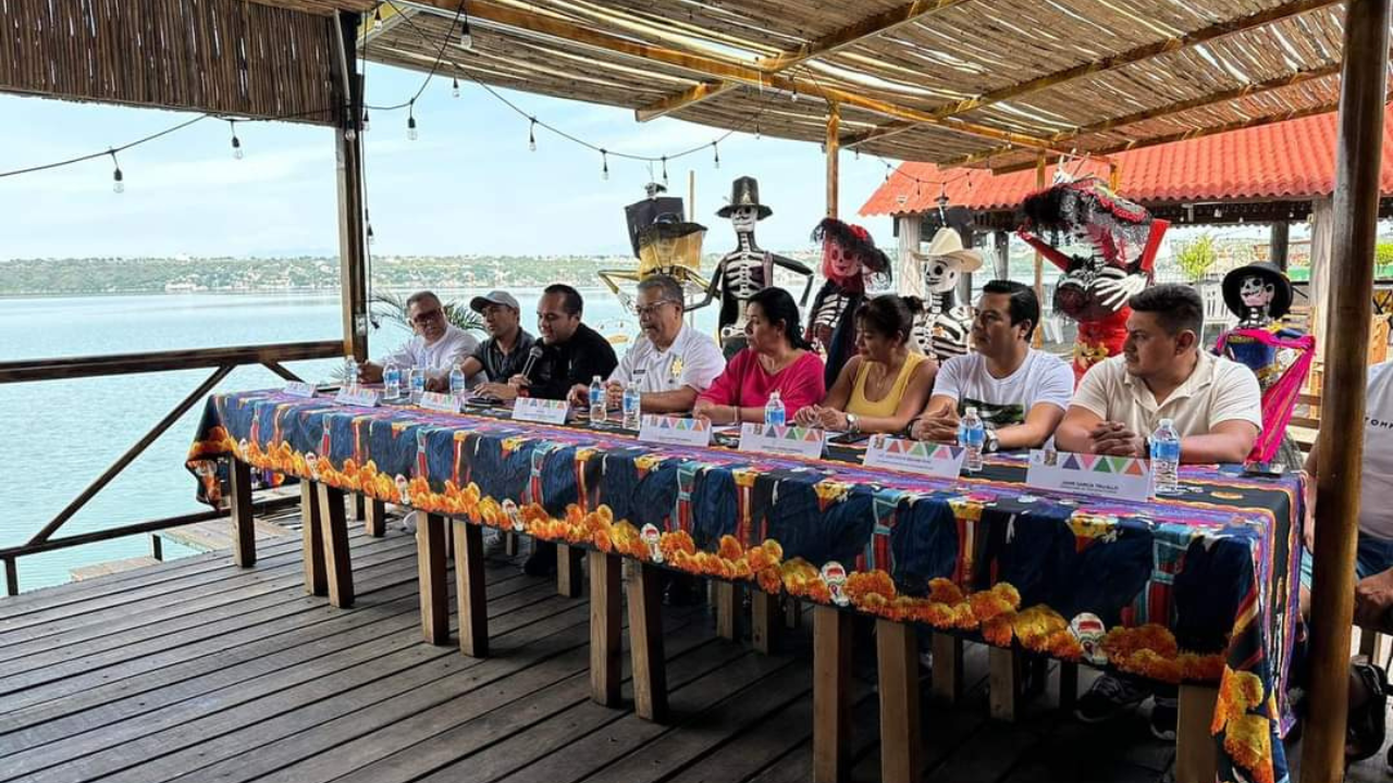 primer festival altares en el lago 