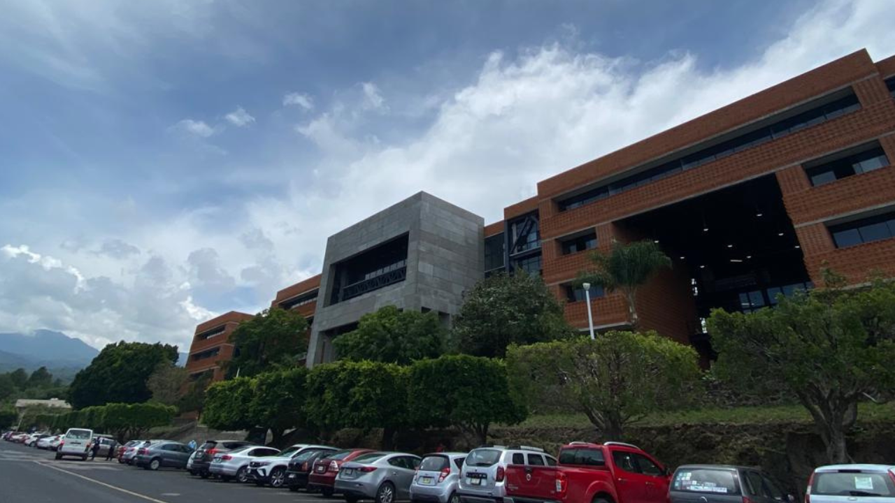 Dan prisión preventiva a policías por supuesta extorsión a estudiante de UAEM