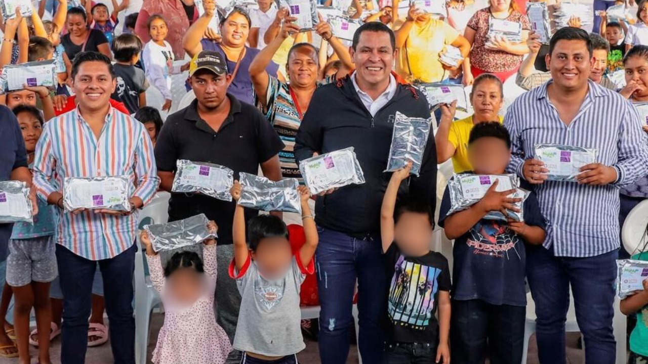 juan angel flores gobierno bienestar social