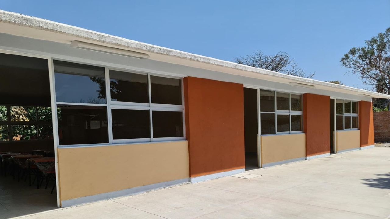 Estudiantes disfrutarán de "mega" puente