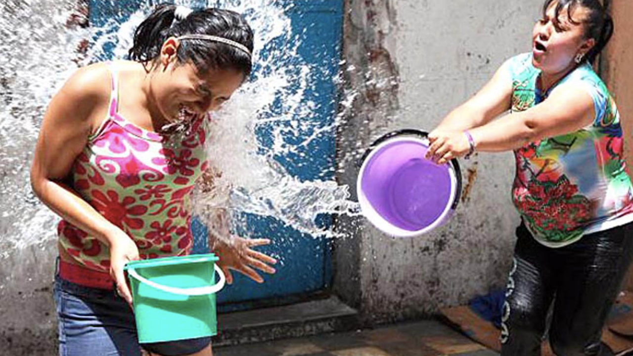 llama sapac a ciudadanos a no desperdiciar agua durante sabado de gloria
