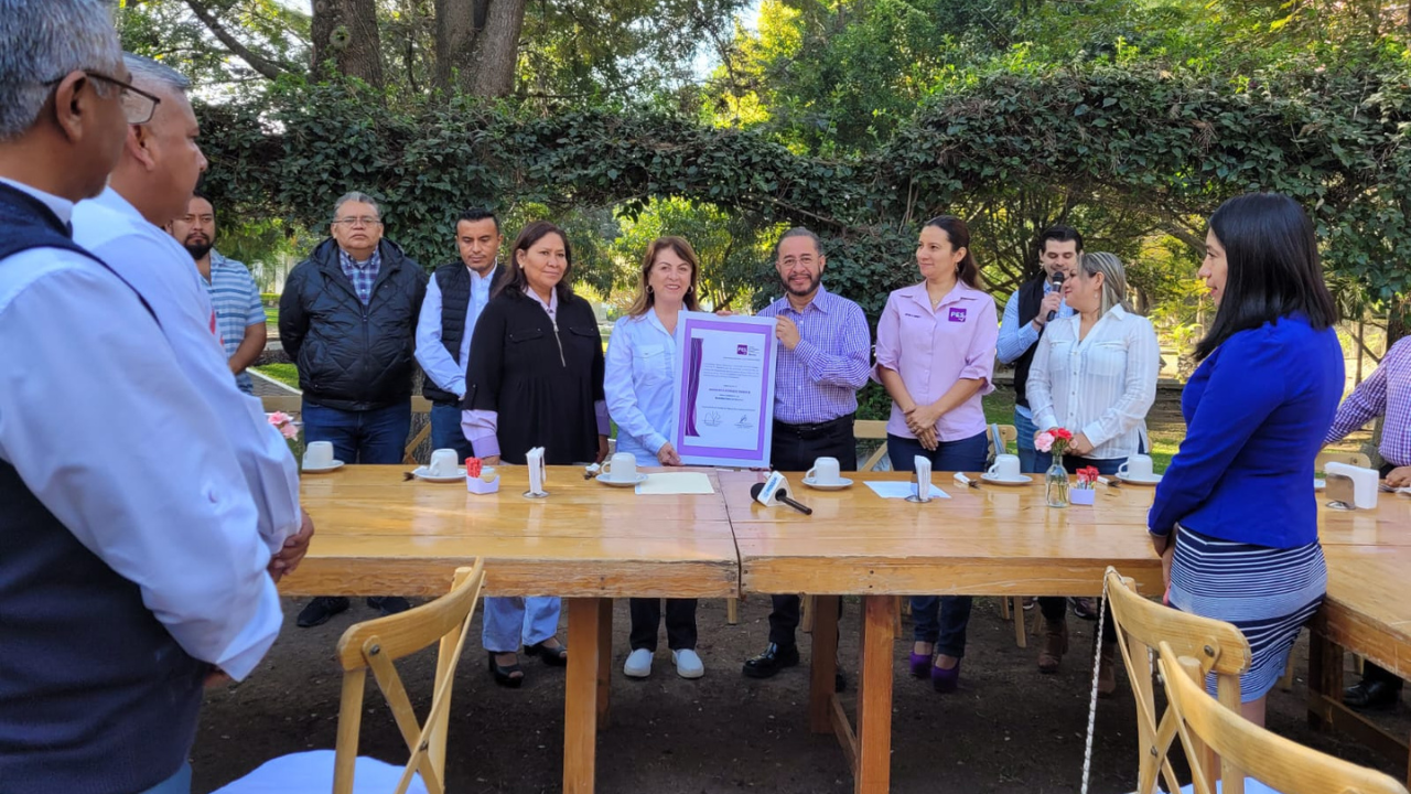 La política debe ser un medio para servir: Margarita González Saravia