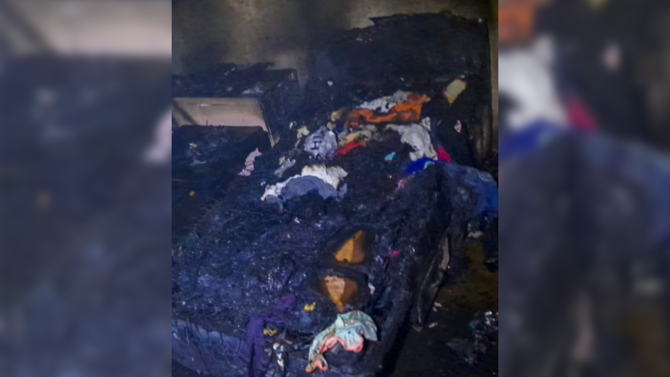 Se incendia vivienda en Cuautla; dejan cargador de celular conectado y causa desastre