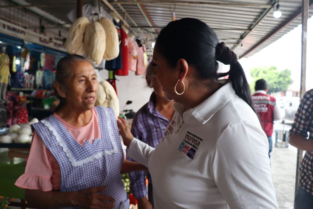 Patty Torres recibe el respaldo de los habitantes del "Cerro de los Ocotes"