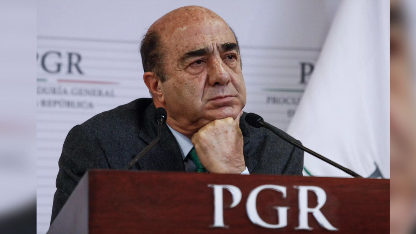 Conceden prisión domiciliaria a Murillo Karam; abandonará torre médica en las próximas horas