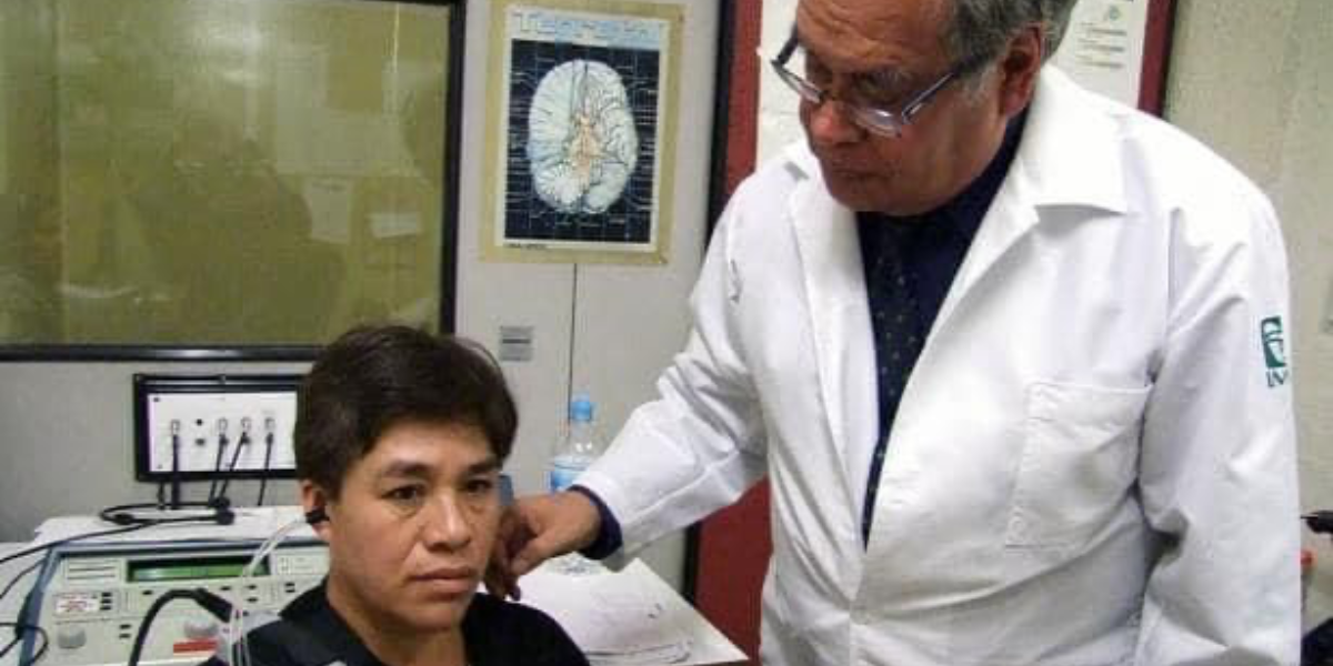 La "otitis" se caracteriza por la inflamación en el oido.