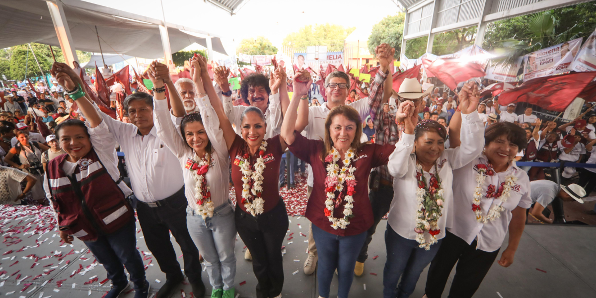 La candidata visitó el municipio de Axochiapan.