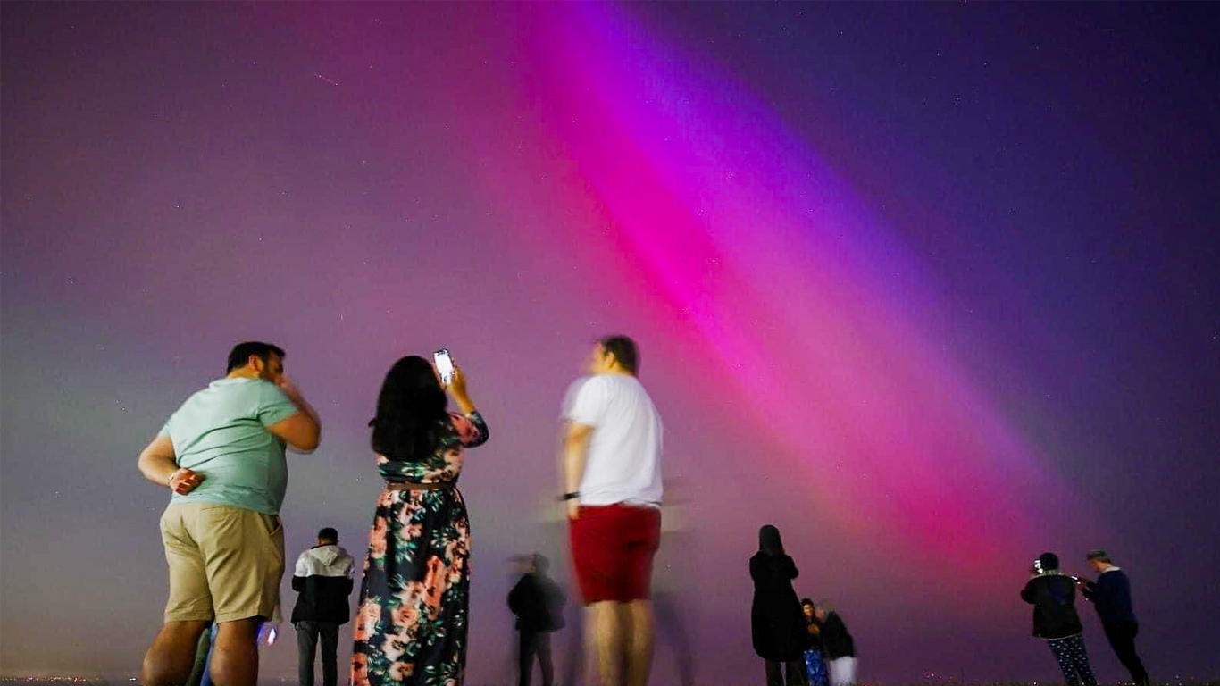 ¡A mirar el cielo! Ya es visible la aurora boreal en México esta noche