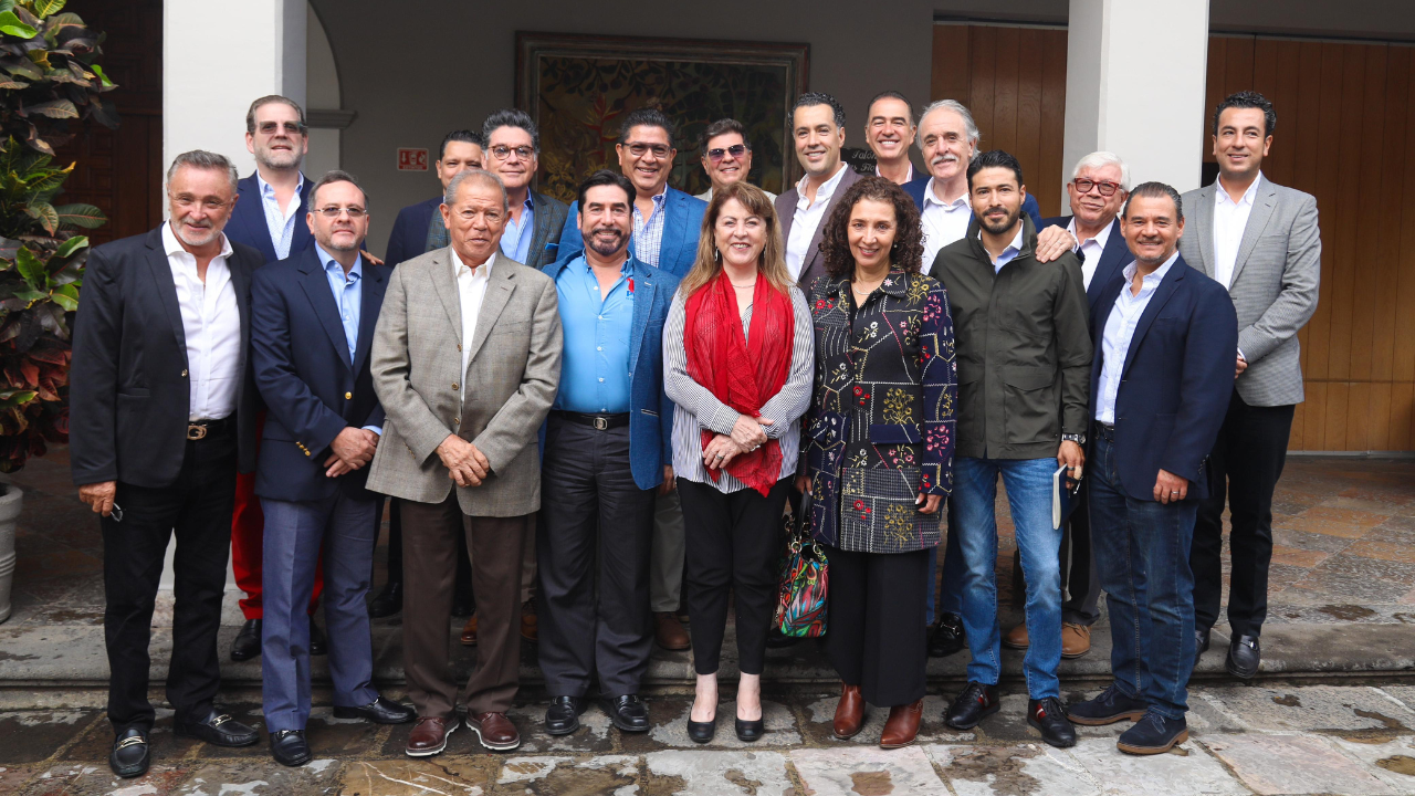 margarita gonzalez saravia se reune con sector empresarial en morelos gobernadora 