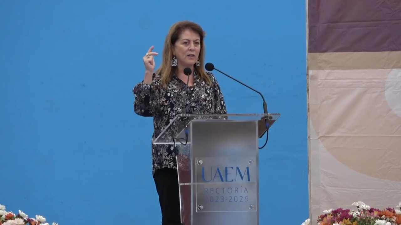 Se compromete Margarita González Saravia con la UAEM durante gira de agradecimiento