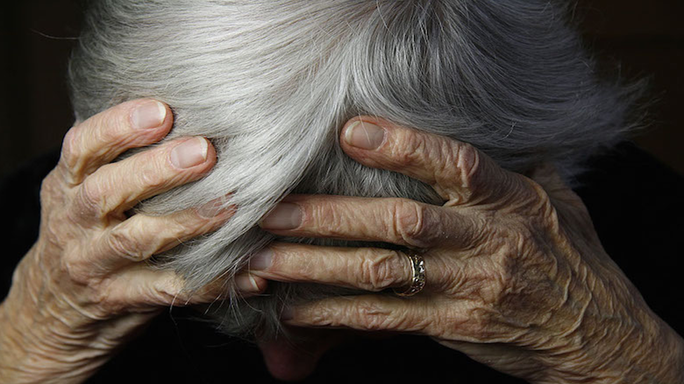 Vinculan a mujer por intentar quitarle la vida a su madre en cuernavaca