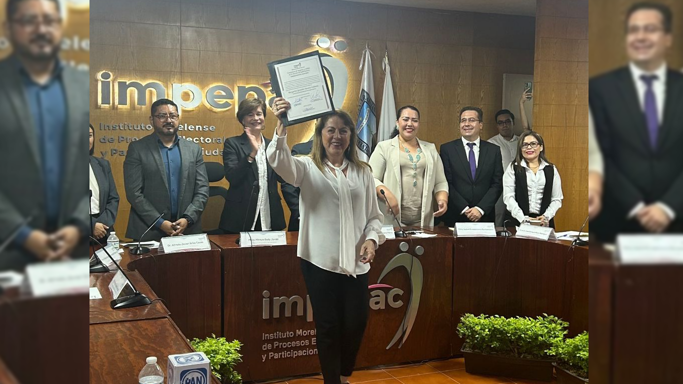 Recibe Margarita González Saravia su constancia como gobernadora electa de Morelos