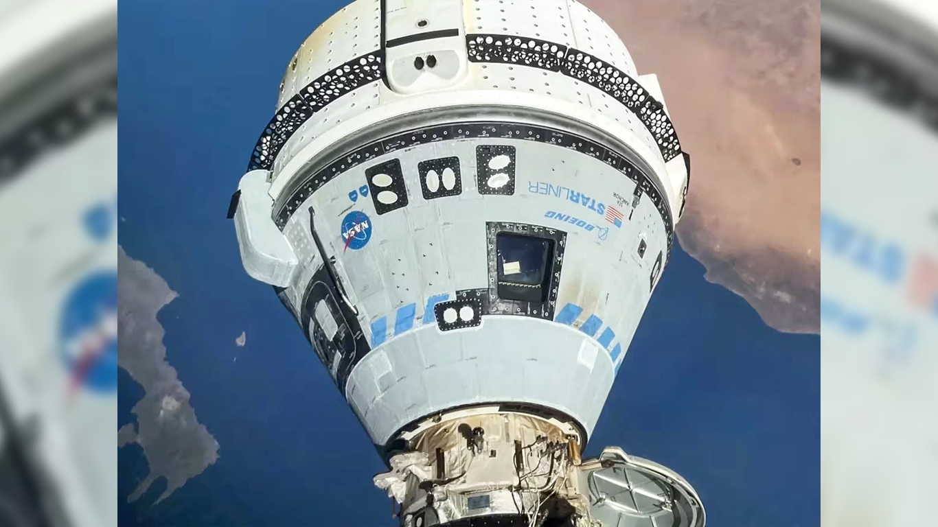 Astronautas de la EEI se Refugian en Cápsulas por la Ruptura de Satélite Ruso