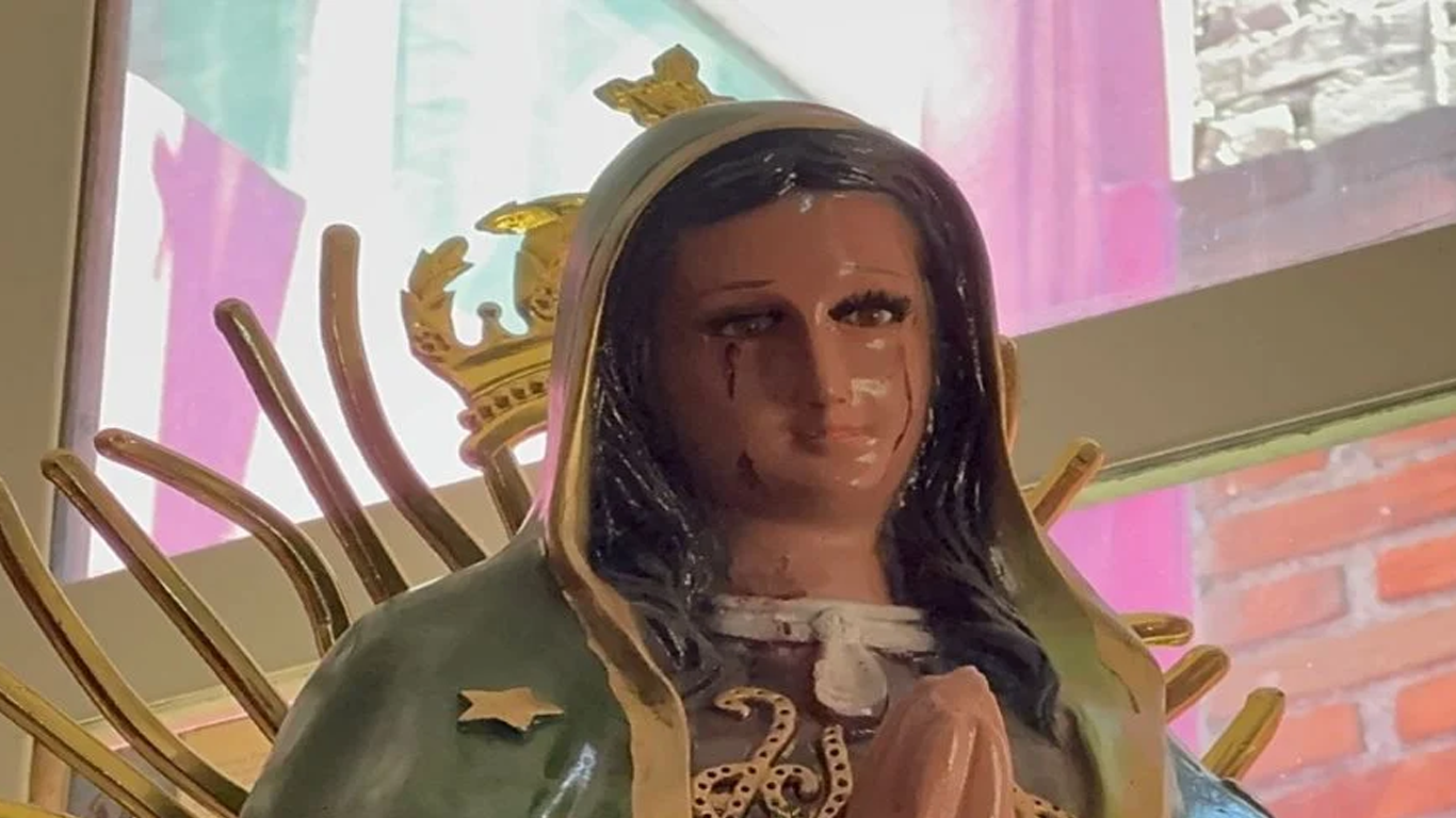 Virgen de Guadalupe en Morelia ¿llora lágrimas de sangre?