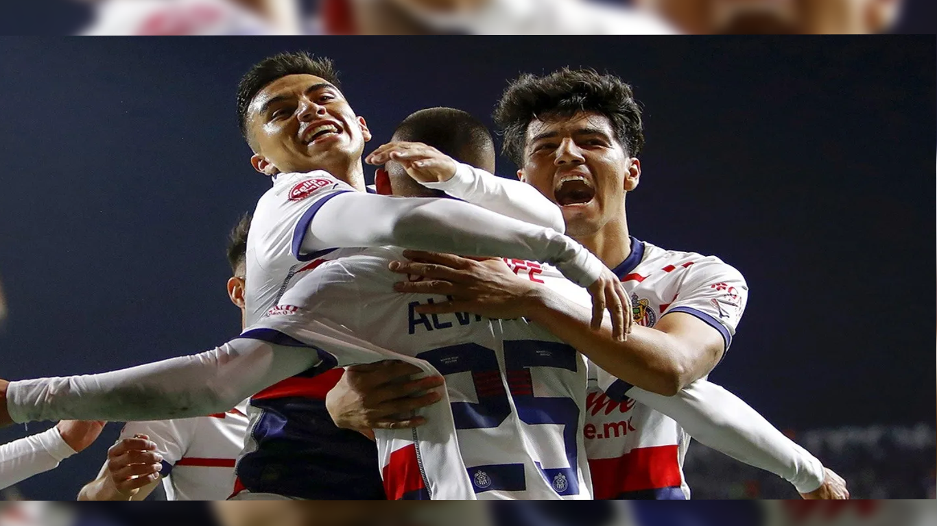 El Rebaño Sagrado consigue sus primeros 3 puntos al vencer a Querétaro 2-0