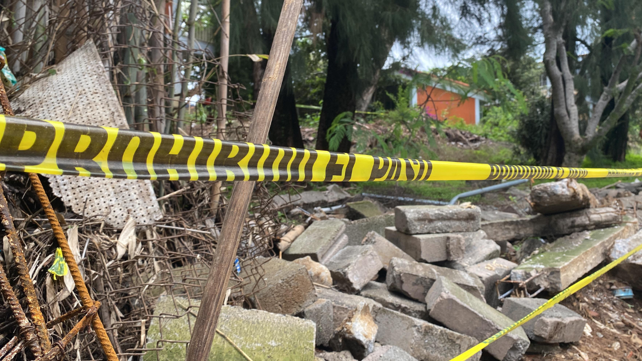 barda colapsa en escuela secundaria de cuernavaca