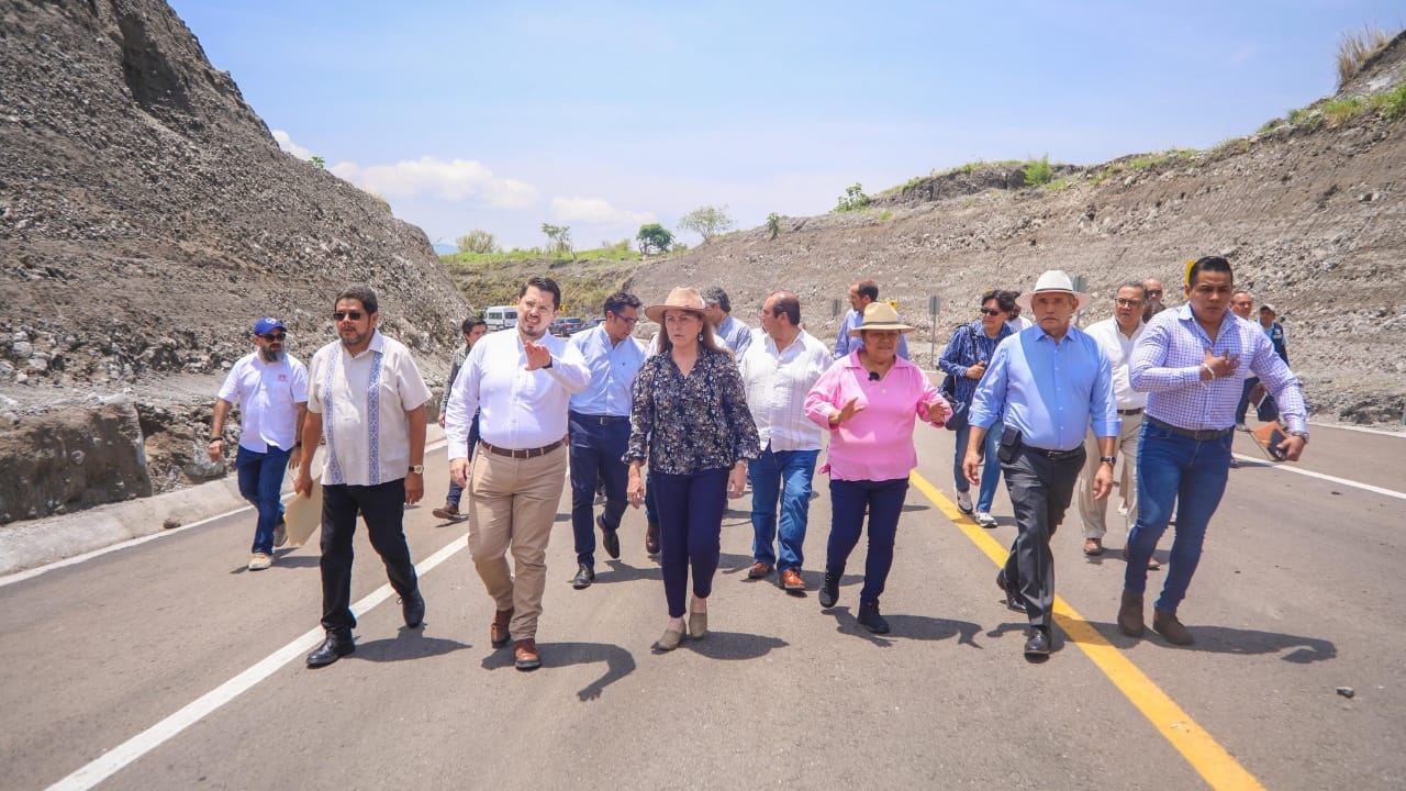 Recorrió la zona en la que se construirán las viviendas. 