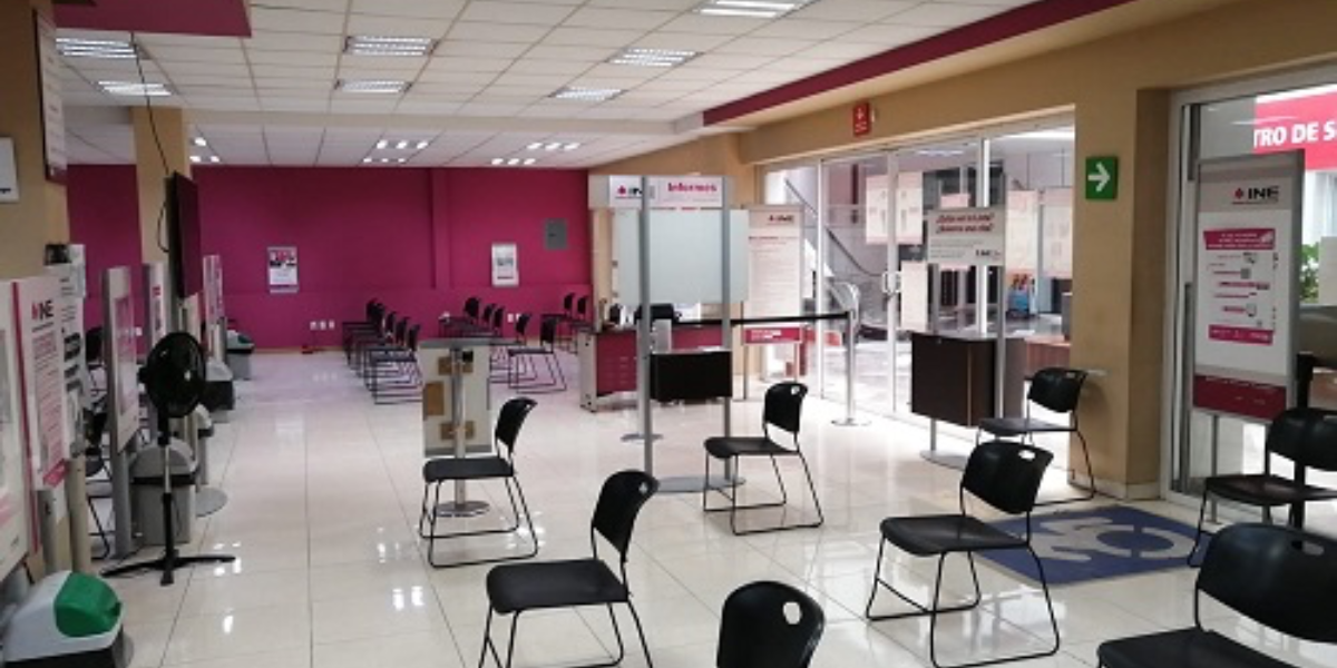 El INE ampliará horarios en algunos municipios. 