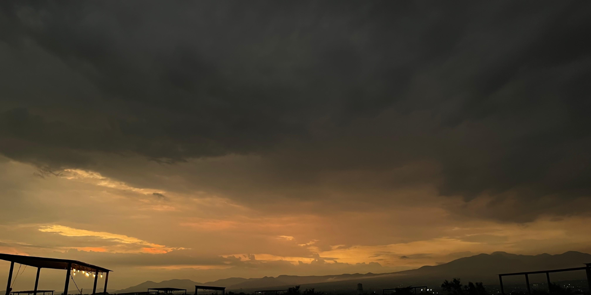 Así lució esta tarde el cielo de Jiutepec. 