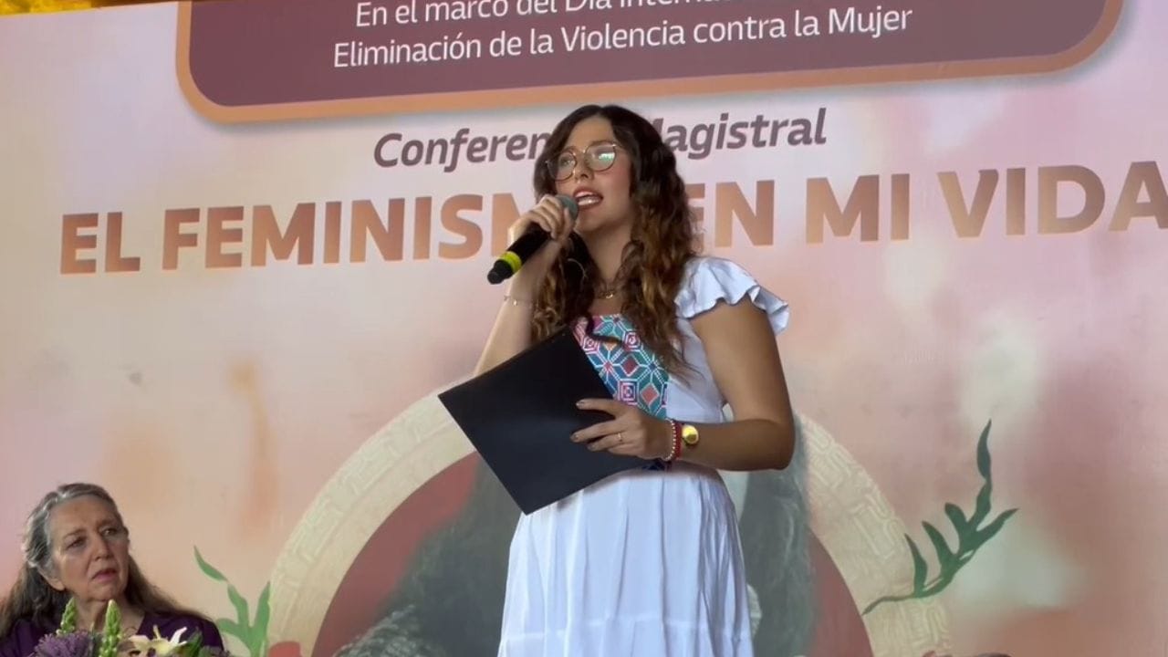 Clarisa Gómez Manrique.