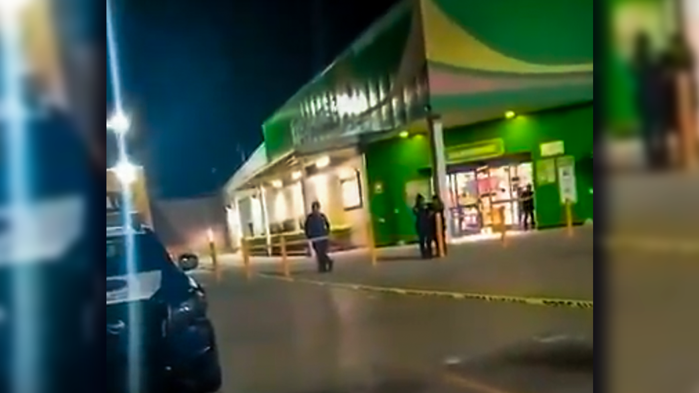 Reportan enfrentamiento en supermercado de Cuautla