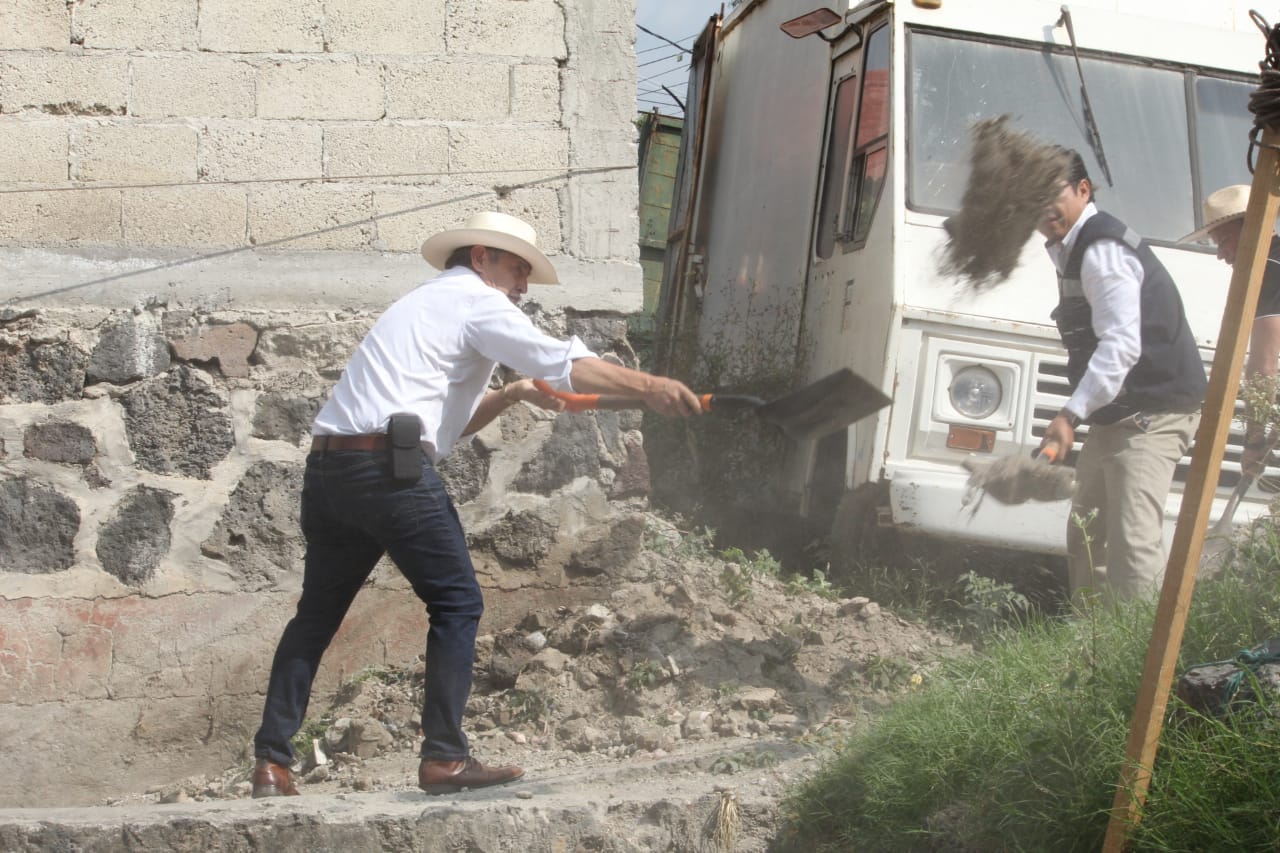 jose luis uriostegui limpieza patios de la estacion cuernavaca