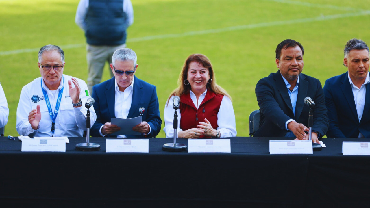 Margarita González Saravia en el "Coruco" Díaz.