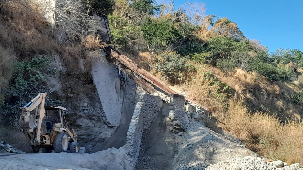 Clausuran mina de arena en Miacatlán 