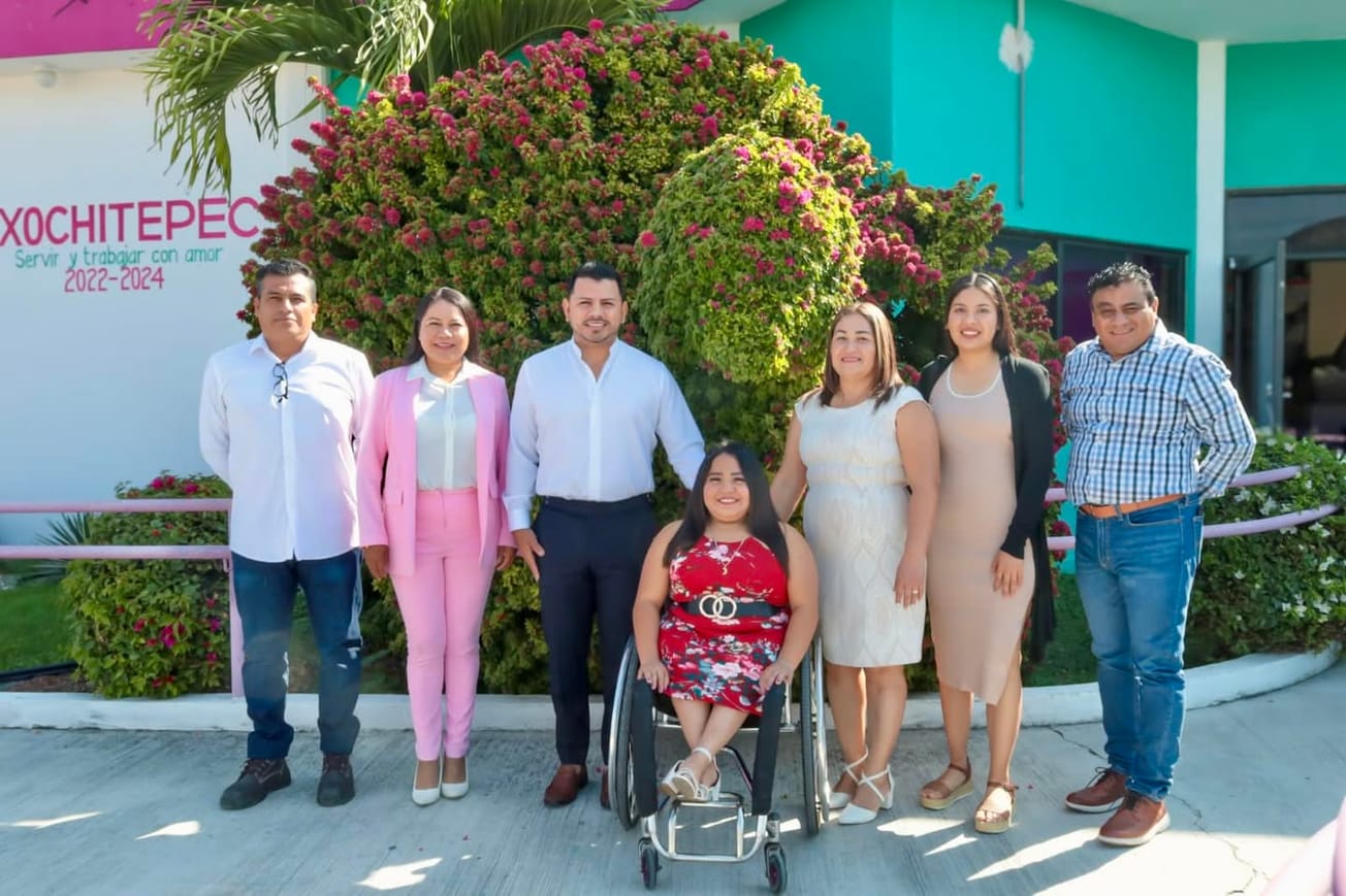 Chalo flores agradece apoyo a regidores salientes