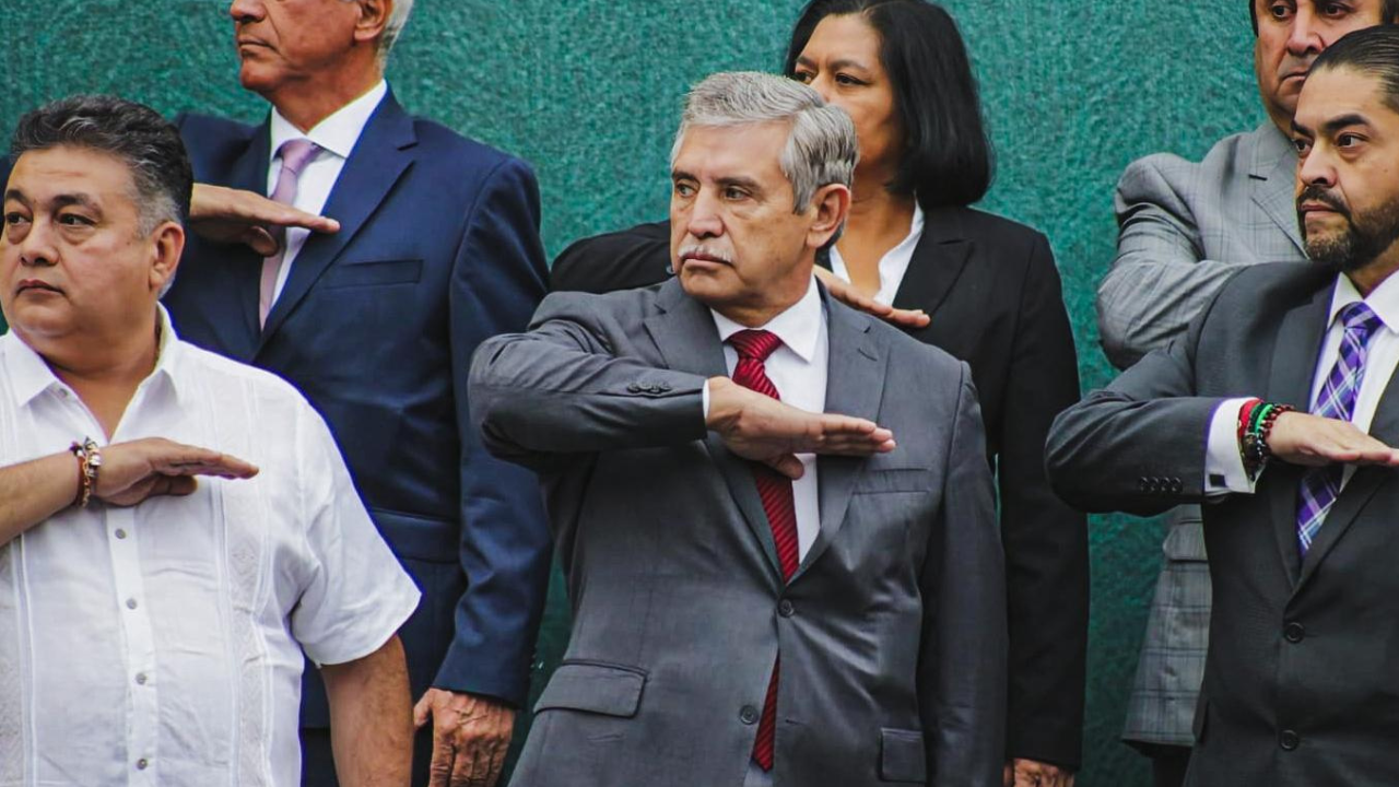 José Luis Urióstegui. 