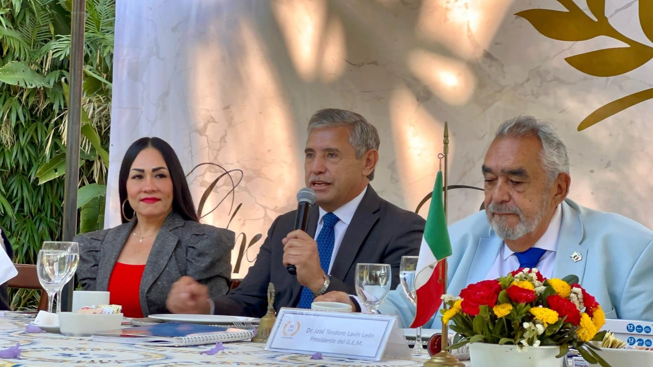 Respaldan empresarios iniciativas de José Luis Urióstegui