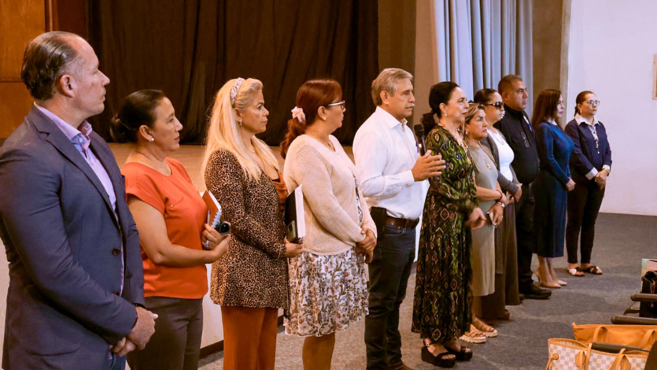 José Luis Urióstegui refuerza su compromiso con las escuelas de Cuernavaca