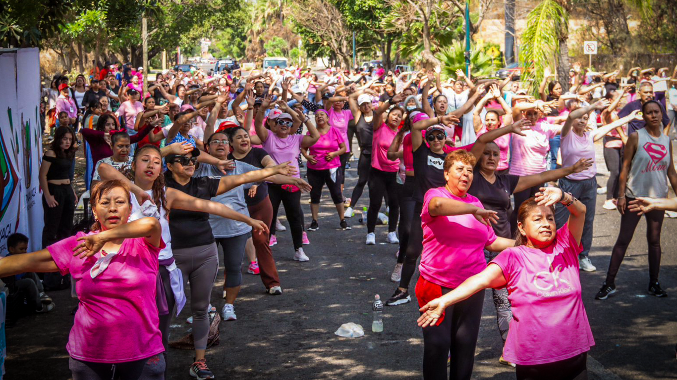 Cuernavaca festeja a las mamás con alegría, ritmo y regalos