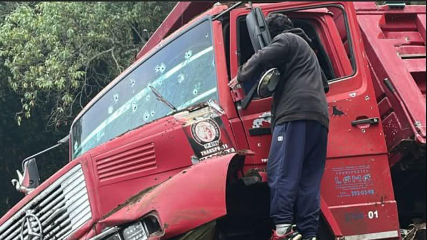 Cierran México-Cuernavaca tras asesinato en Coajomulco