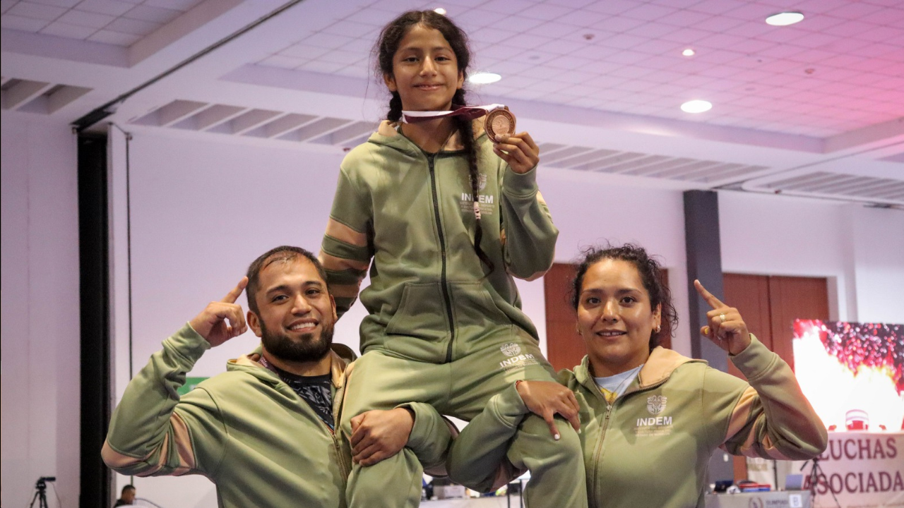 Elizabeth Zayumi: Guerrera de Bronce en Olimpiada Nacional