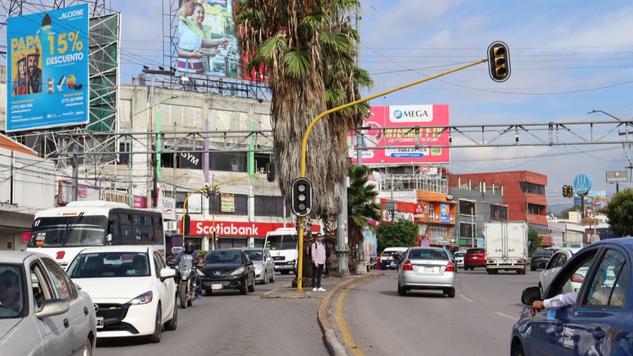 Reactiva Ayto. de Cuernavaca, semáforos averiados por lluvias