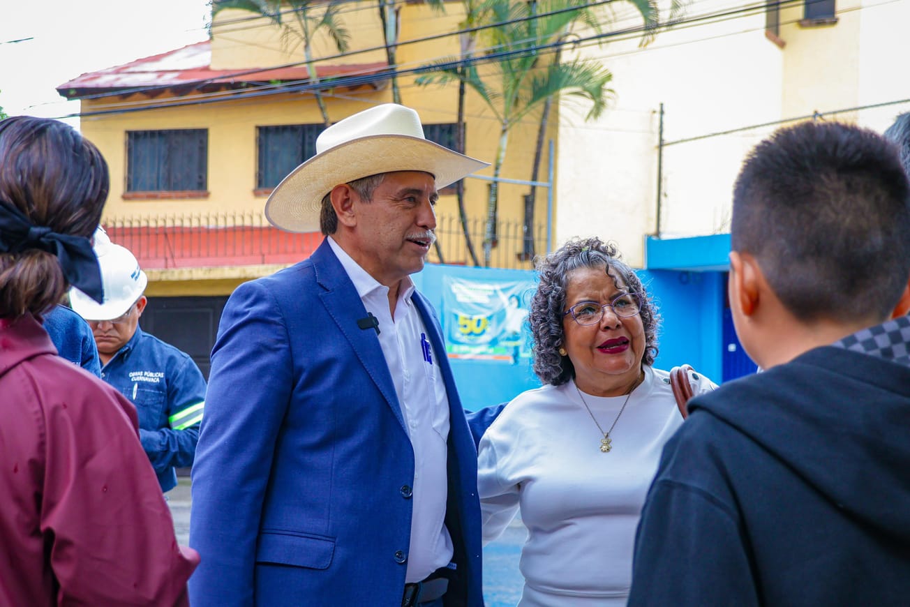 Supervisa José Luis Urióstegui obra en colonia Flores Magón en Cuernavaca