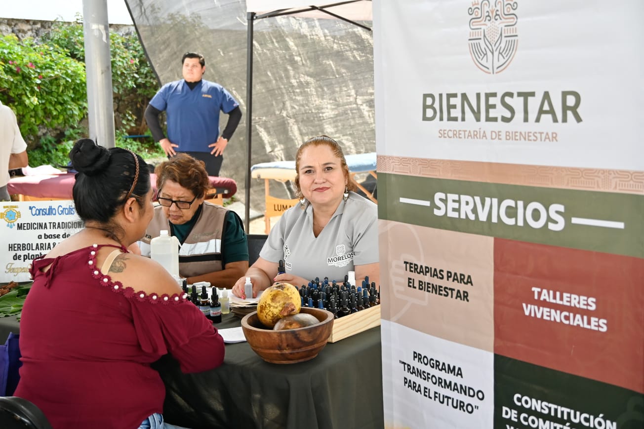 Gobernadora acerca servicios gratuitos a comunidad indígena de Tepoztlán