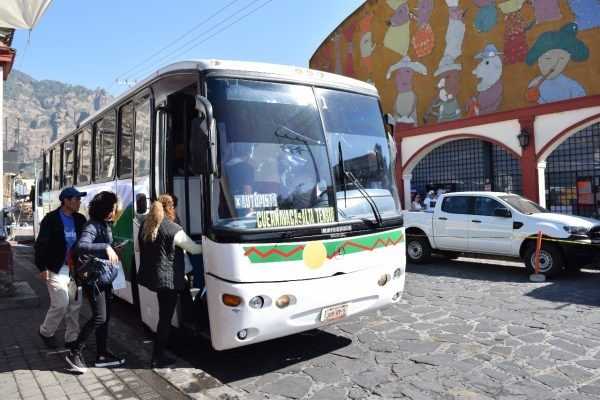 Exigen mejor servicio de transporte en Ahuatepec