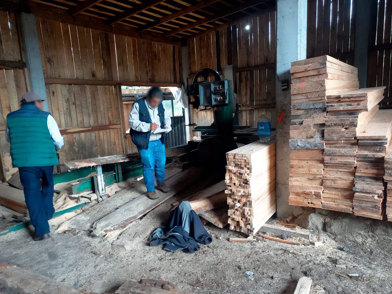 Clausuran y desmantelan aserradero en Huitzilac