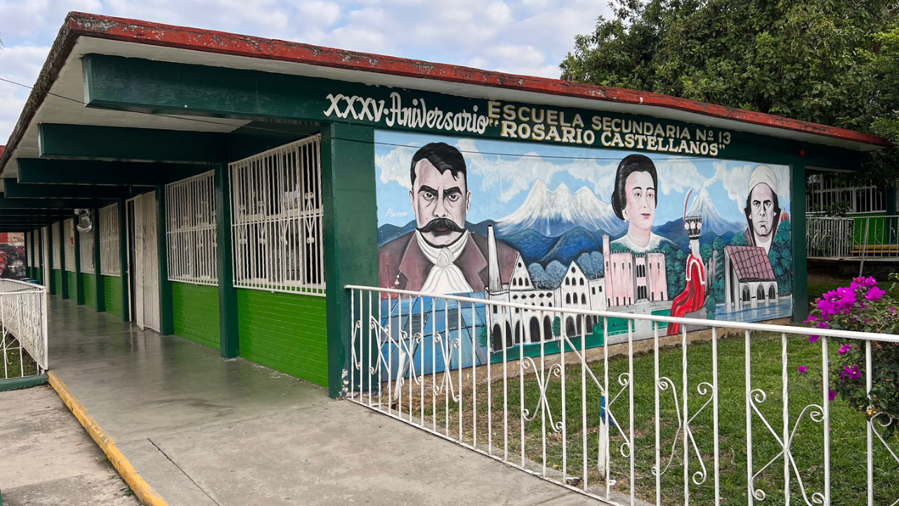 Llama IEBEM a denunciar el cobro indebido de cuotas escolares