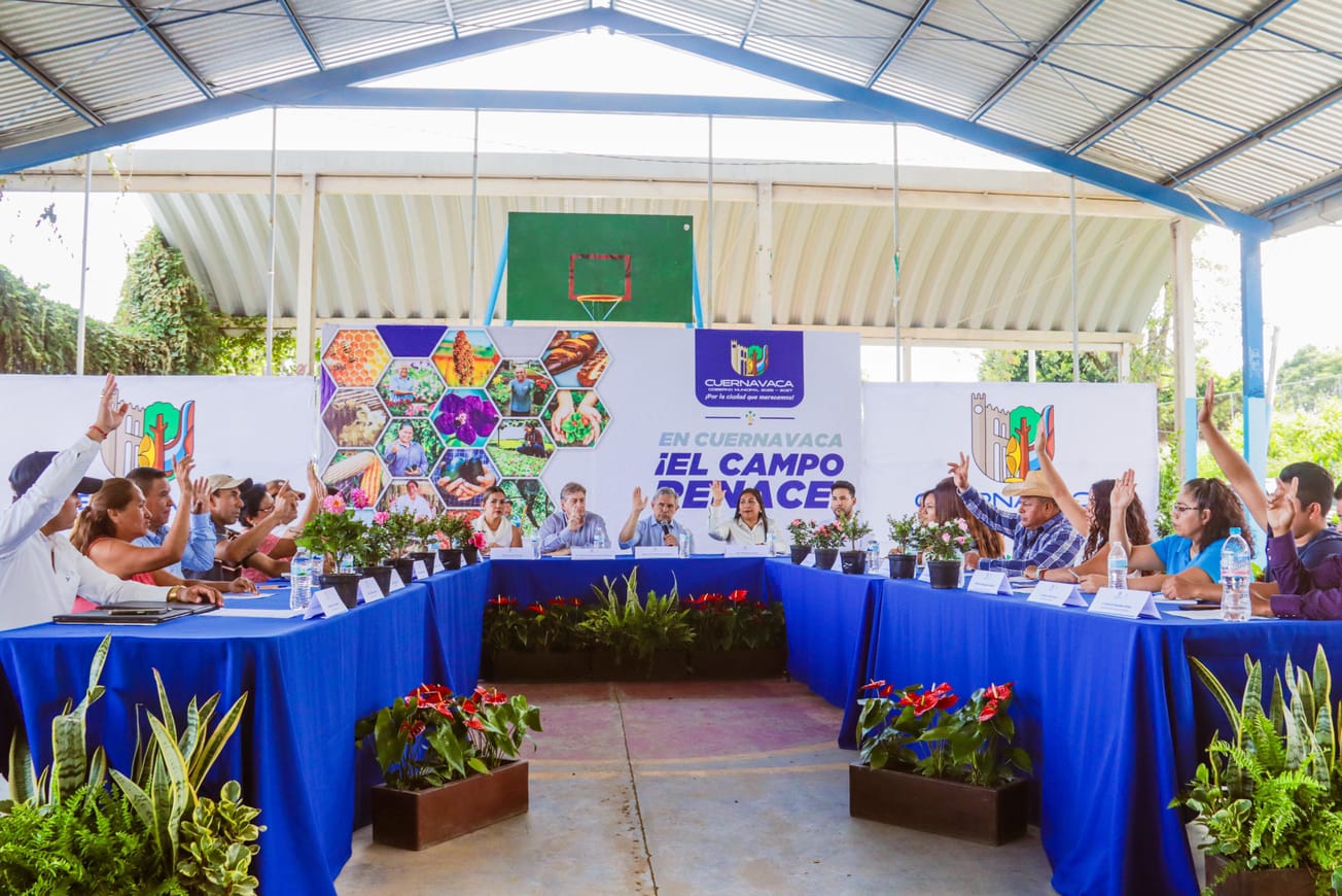 Ramas productivas de Cuernavaca reconocen compromiso de José Luis Urióstegui con el campo